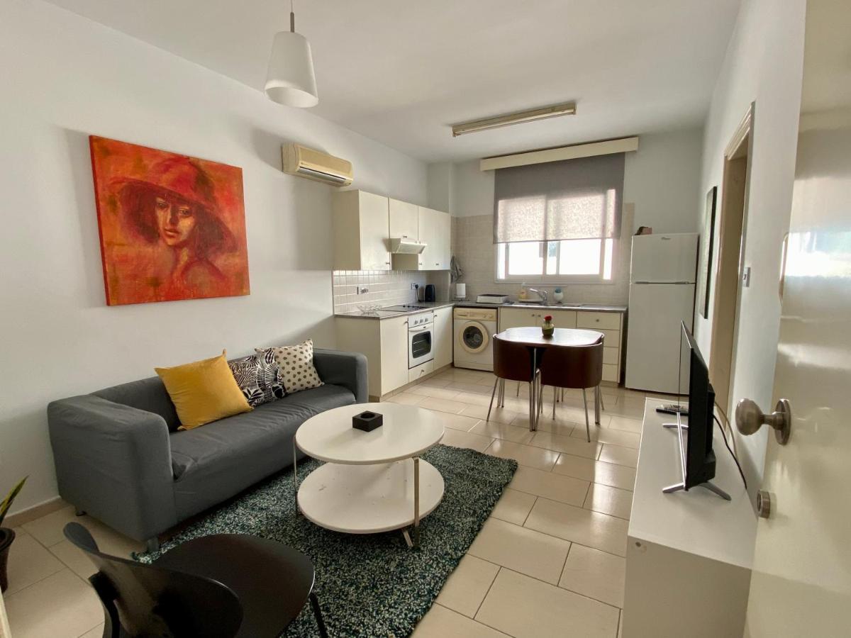Cosy One Bedroom Apartment In Pafos Екстериор снимка